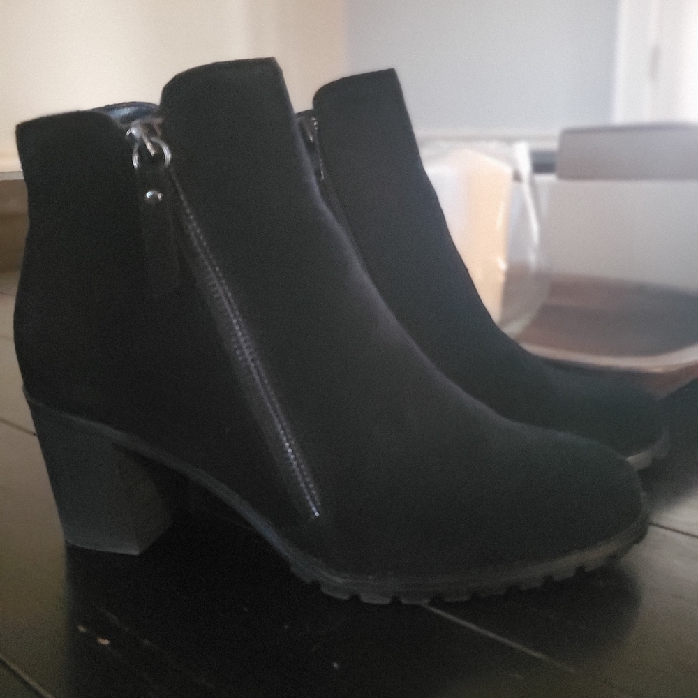 Le Chateau suede and leather booties